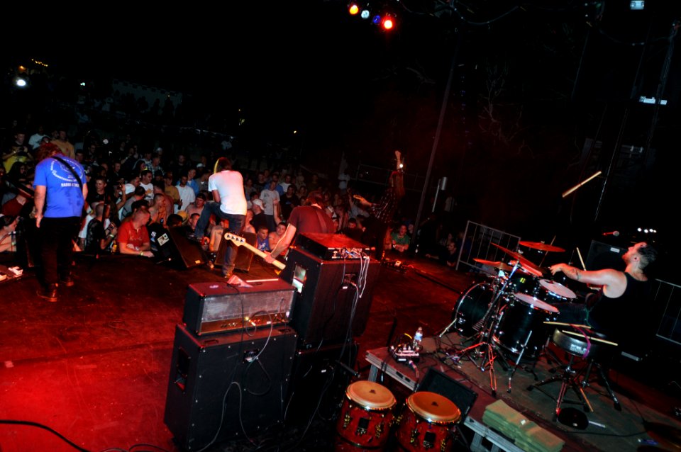 Red Jumpsuit Apparatus Rocks Guantanamo Bay DVIDS285629