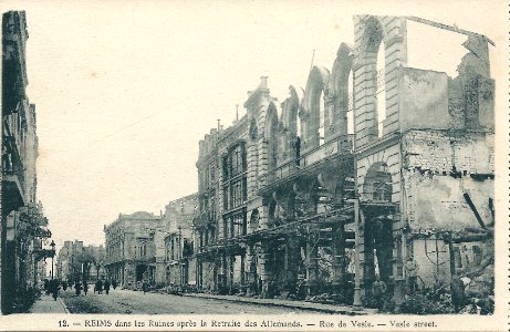 Reims-FR-51-rue de Vesle-en ruine-A