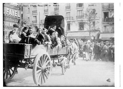 Refugees from Belgium in Paris, 1914 (LOC) photo
