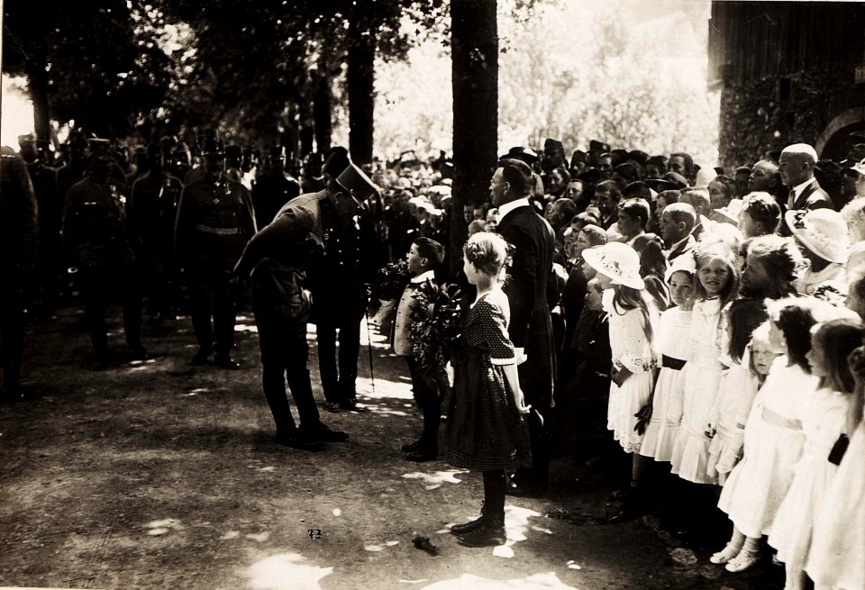 Reise Kaiser Karls I. an die Isonzofront, Istrien, Kärnten und Vorarlberg, in der Zeit vom 1. Juni 1917 bis zum 6.Juni.1917, Ankunft in Hermagor am 4. Juni 1917 (BildID 15565268)