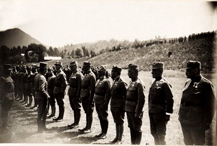 Reise Kaiser Karls I. an die Isonzofront, Istrien, Kärnten und Vorarlberg. in der Zeit vom 1-6.VI.1917. 4.6.1917 - Ankunft in Tarvis (BildID 15565191)