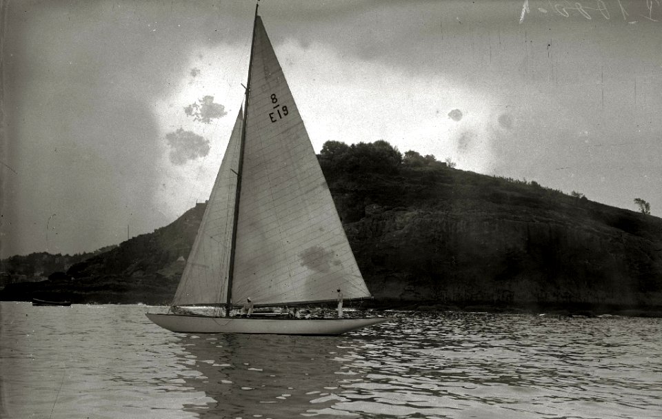 Regatas veleros en la bahía de la Concha (7 de 11) - Fondo Car-Kutxa Fototeka