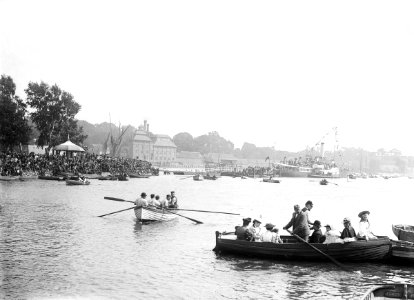 Regatta Day on the River Orwell, looking downriver from the New Cut. RMG P27514
