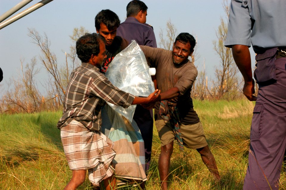 Relief Efforts DVIDS72818