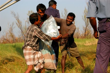 Relief Efforts DVIDS72818