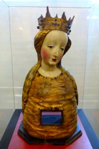Reliquary bust of a female saint, Nuremberg, c. 1440, limewood - Germanisches Nationalmuseum - Nuremberg, Germany -DSC02847