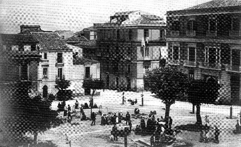 Reggio calabria piazza mercato fine 800