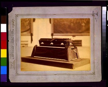 Remains of President Garfield lying in state in the rotunda of the U.S. Capitol - C.M. Bell, Washington, D.C. LCCN92504574