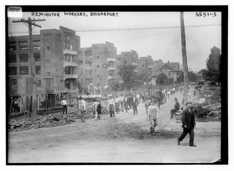 Remington workers, Bridgeport LCCN2014699513