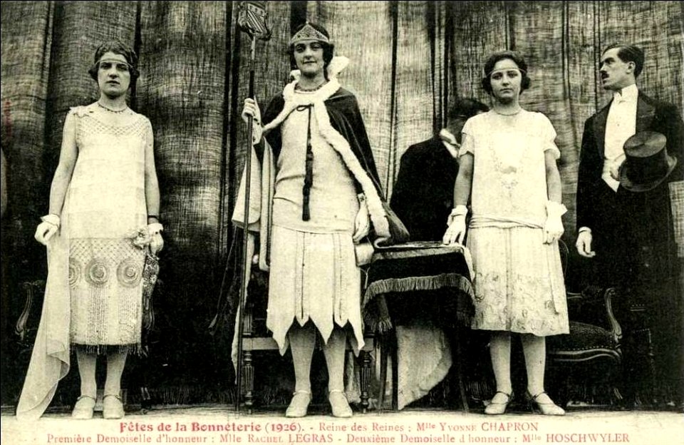 Reine de la Bonneterie et ses demoiselles d'honneur - Fêtes de la Bonneterie 1926