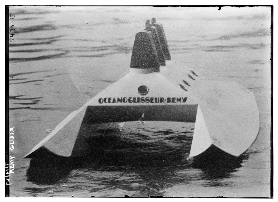Remy Glider LCCN2014712635