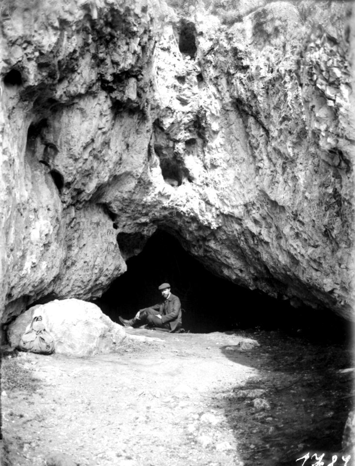 Remete-barlang 003 dr. Kadic Ottokár 1912 Bekey Imre Gábor