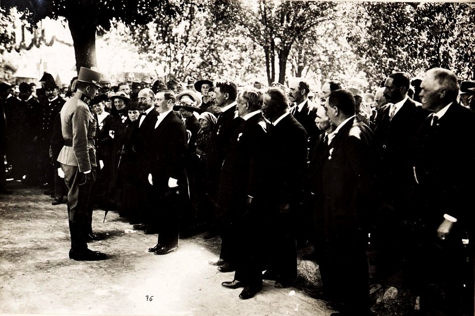 Reise Kaiser Karls I. an die Isonzofront, Istrien, Kärnten und Vorarlberg, in der Zeit vom 1. Juni 1917 bis zum 6.Juni.1917, Ankunft in Hermagor am 4. Juni 1917 (BildID 15565289)