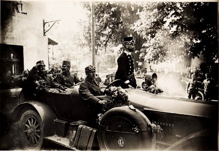 Reise Kaiser Karls I. an die Isonzofront, Istrien, Kärnten und Vorarlberg. in der Zeit vom 1-6.VI.1917. 4.6.1917 - Ankunft in Tarvis (BildID 15565156)