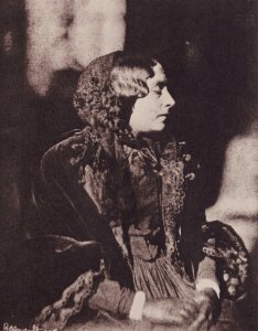 Regnault, Victor - Porträt einer Frau (Zeno Fotografie)