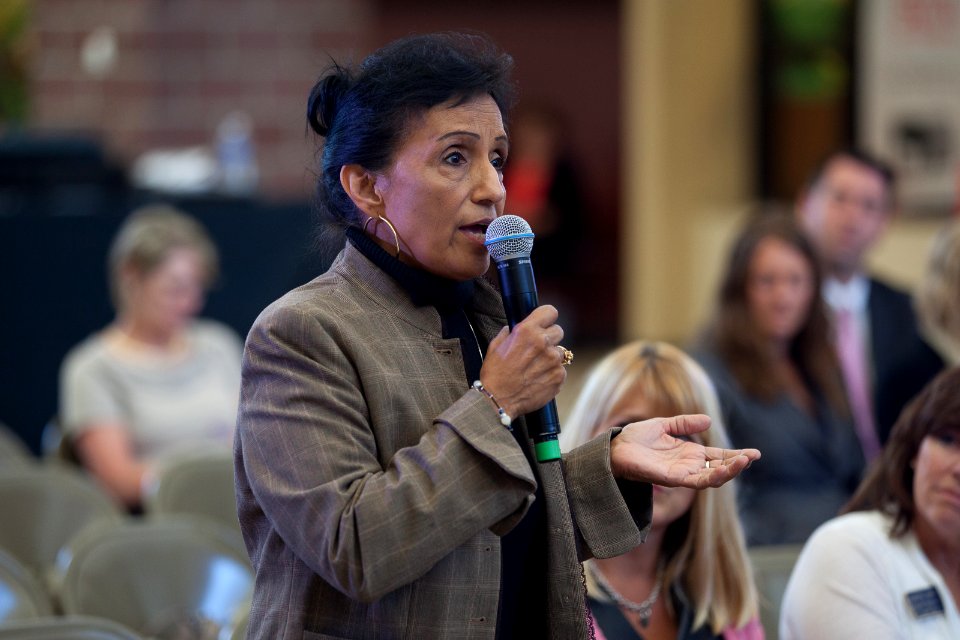 Reno, NV- Consumer Advisory Board meeting (14358234998)