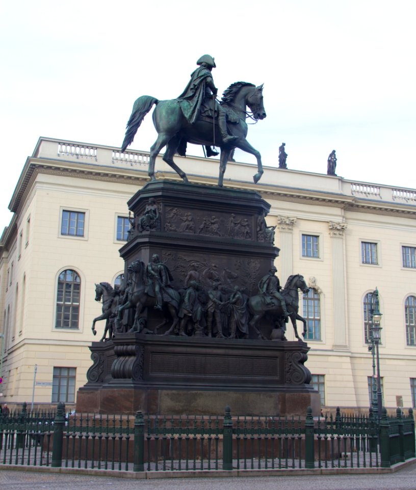 Reiterstandbild Friedrichs des Großen (Berlin-Mitte) 2014-4