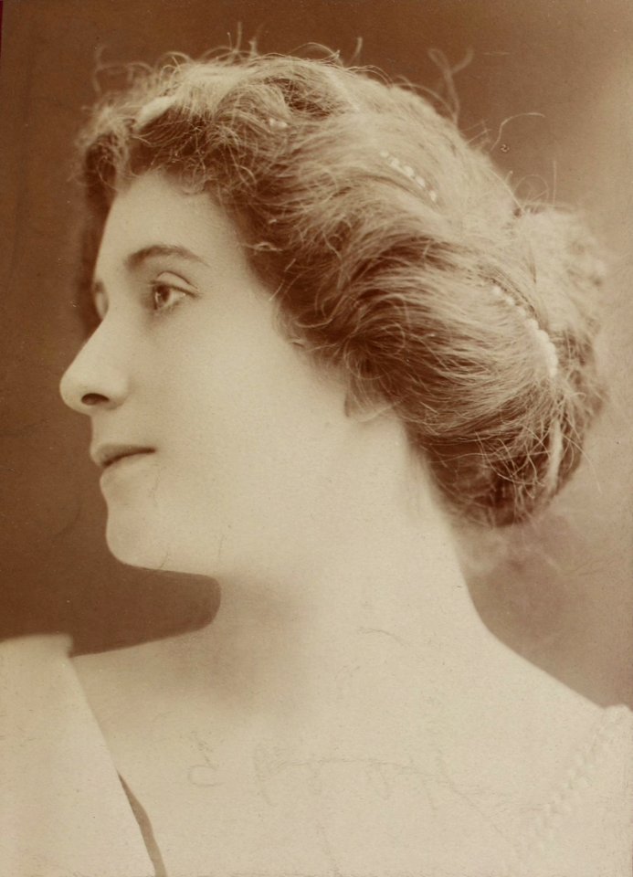 Renée Desprez, btv1b8596950n-p056, 1