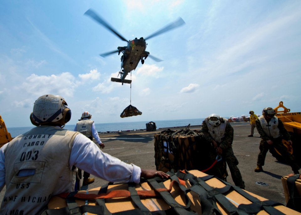 Replenishment 130218-N-IY633-666