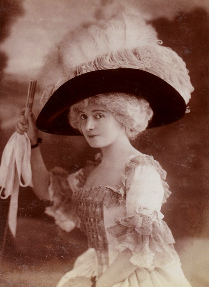 Renée Desprez, btv1b85969549-p040, 5
