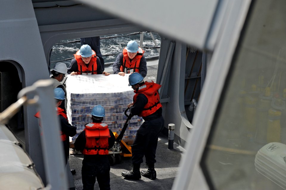Replenishment at sea 150121-N-RC734-040