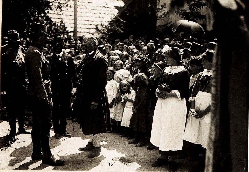 Reise Kaiser Karls I. an die Isonzofront, Istrien, Kärnten und Vorarlberg, in der Zeit vom 1. Juni 1917 bis zum 6.Juni.1917, Ankunft in Hermagor am 4. Juni 1917 (BildID 15565303)