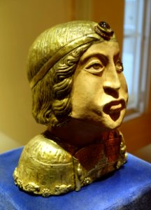 Reliquary bust of Saint Pantaleon, from the Se do Porto, 1400s and 1500s - Museu Nacional de Soares dos Reis - Porto, Portugal - DSC00637