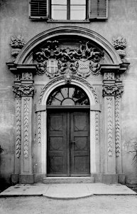 Reitwein Portal am Schloss