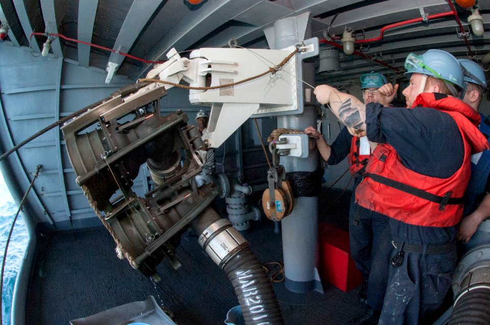 Replenishment at sea aboard USS George Washington 150714-N-YD641-136
