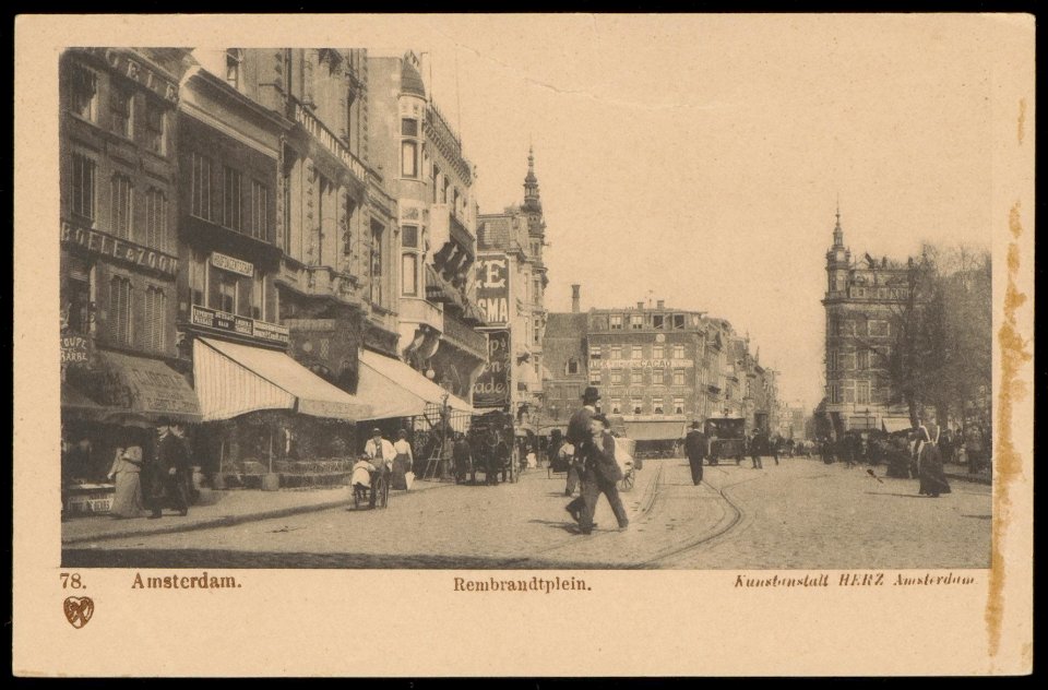 Rembrandtplein richting Amstelstraat. Uitgave Kunstanstalt Herz, Amsterdam, Afb PBKD00261000014