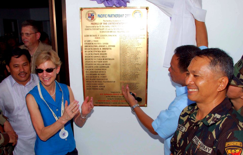 Renovated Calbayog Health Clinic dedicated DVIDS95626