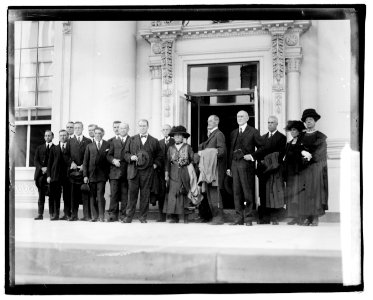 Republican group at White House LCCN2016829027