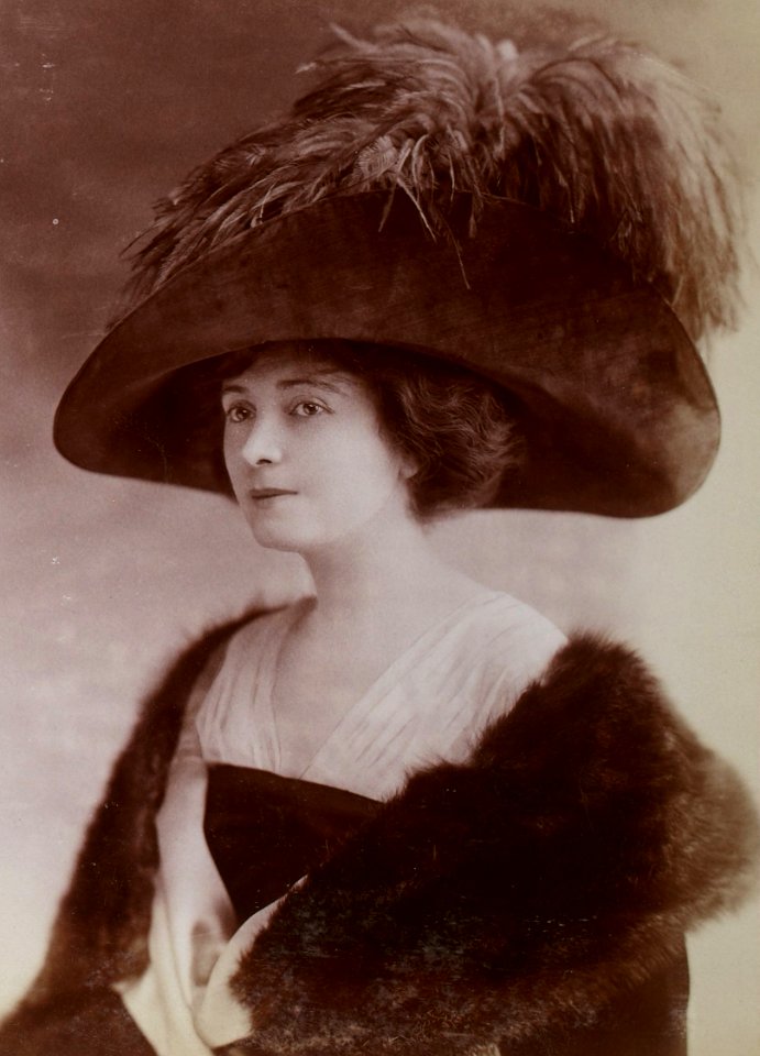 Renée Desprez, btv1b85969549-p040, 6