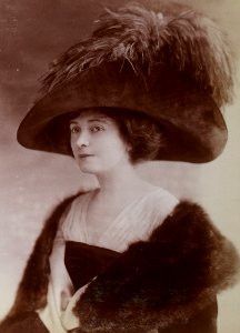 Renée Desprez, btv1b85969549-p040, 6