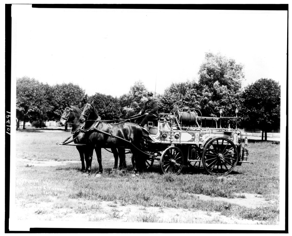 Rescue no. 4, hose & chemical - York, Pa., fire department LCCN90710337