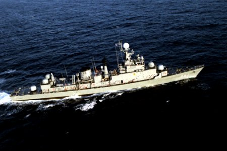 Republic of Korea Navy frigate Chon Nam (957) underway off Hawaii (USA) on 2 August 1998 (6510536)