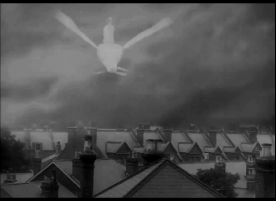 Rescued in Mid Air (1906) screenshot 2