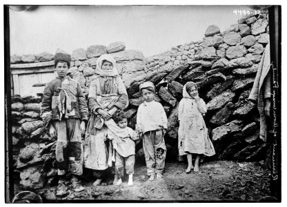 Remnant of Armenian family LCCN2014706355