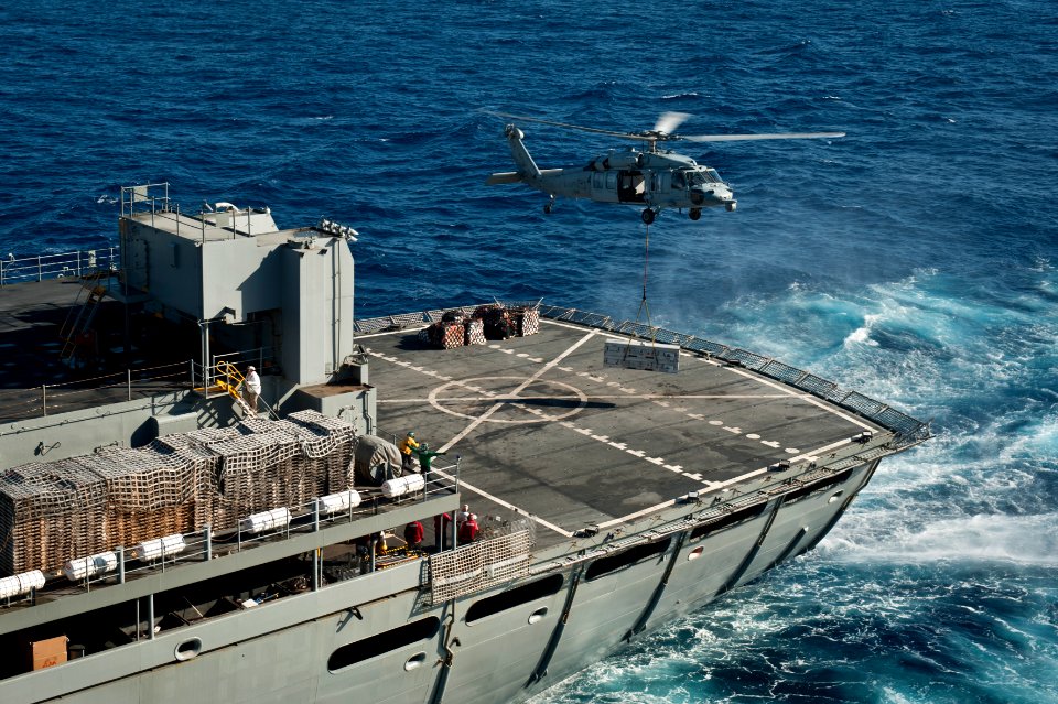 Replenishment at sea 130521-N-LP801-035