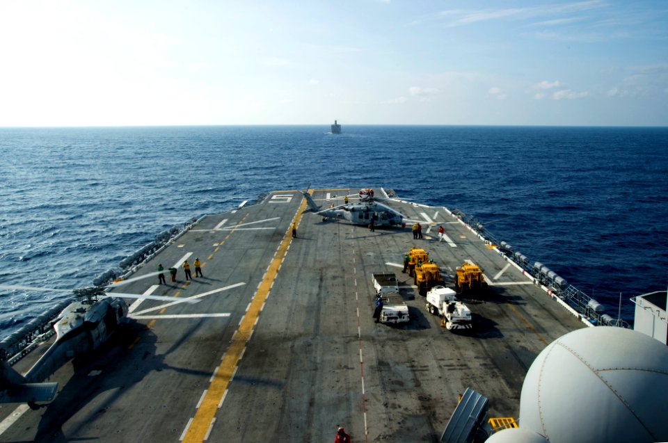 Replenishment at Sea and Vertrep 141006-N-HU377-037