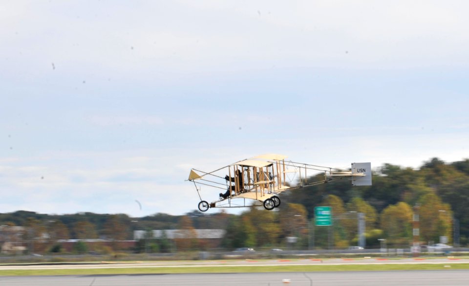 Replica Curtis bi-plane lands at Naval Station Norfolk DVIDS336938