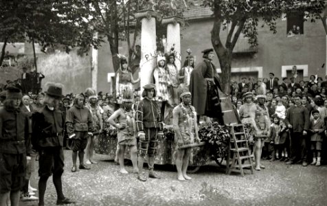 Representación del desembarco de Juan Sebastián Elcano en Getaria (3 de 9) - Fondo Car-Kutxa Fototeka
