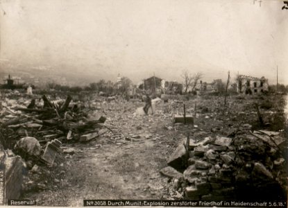 Reservat Durch Munit.-Explosion zerstörter Friedhof in Haidenschaff 5.6.18. (BildID 15619780)
