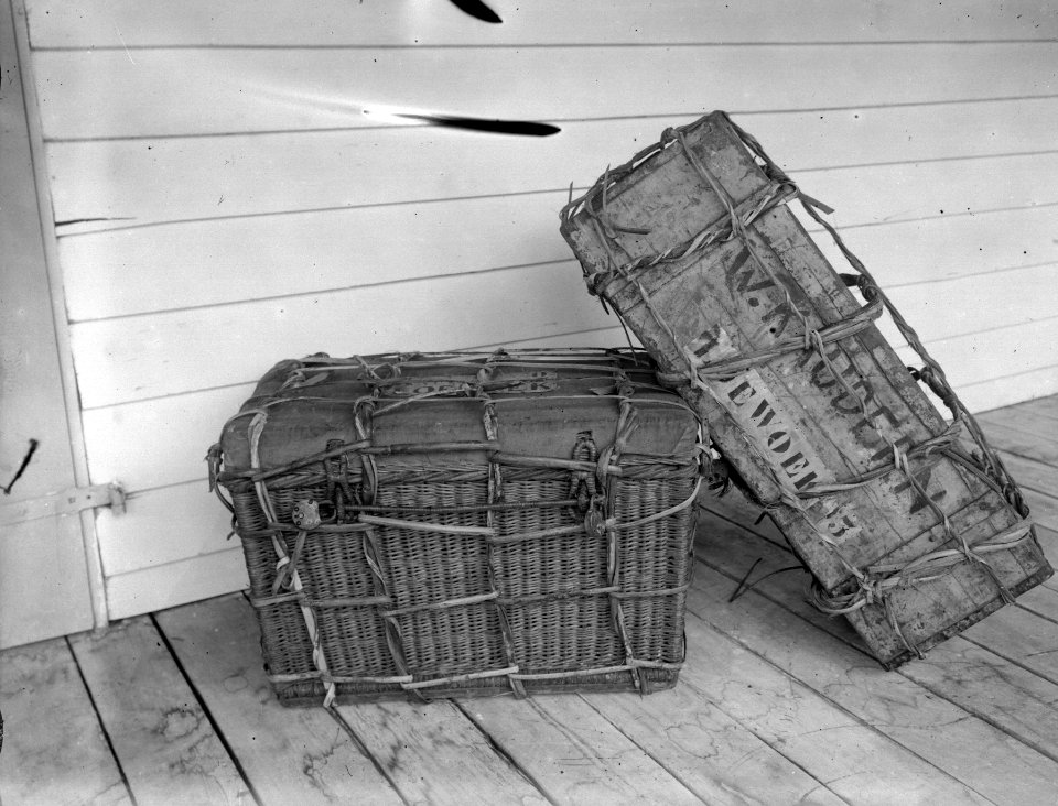 Resgodset i nät av rotting. Luwuk. Indonesien - SMVK - 022175