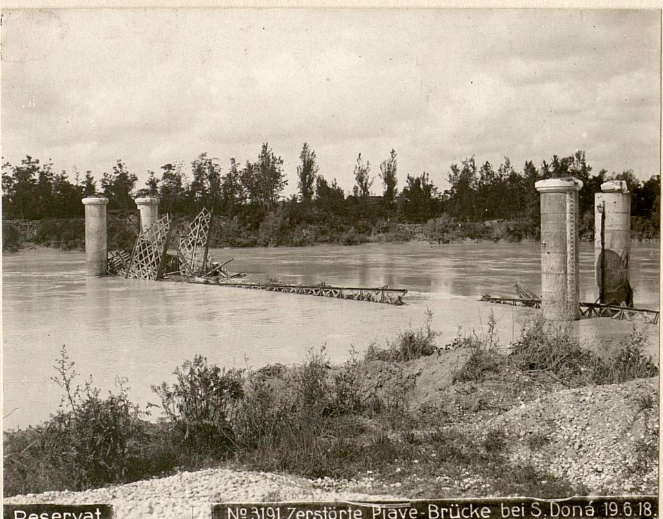 Reservat Zerstörte Piave-Brücke bei S.Doná 19.6.18. (BildID 15619731)