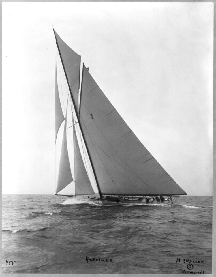 RESOLUTE (sailing yacht) LCCN2003674909