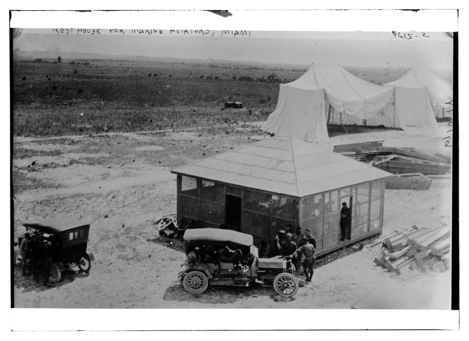 Rest house for marine aviators, Miami LCCN2014707137