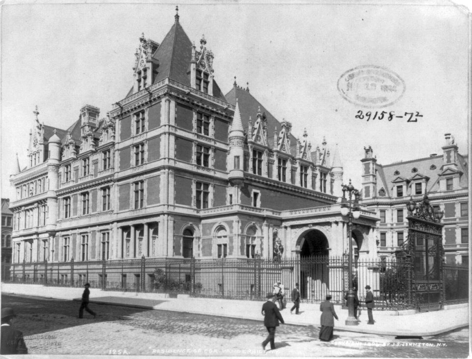 Residence of Cornelius Vanderbilt, N.Y. LCCN2004682037