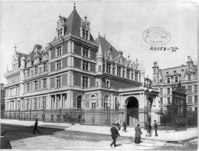 Residence of Cornelius Vanderbilt, N.Y. LCCN2004682037