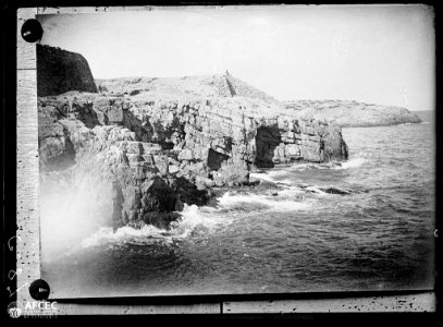 Reproducció d'una fotografia de la costa de Tarragona